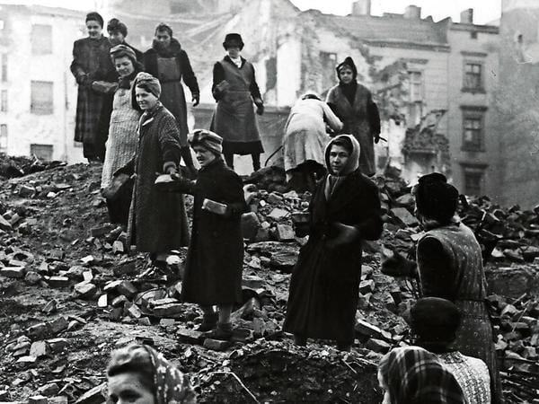 Deutsche Frauen 1945