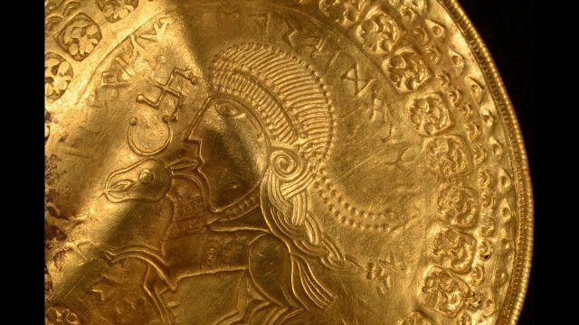 Danish head of research Mads Ravn confirms the bracteate found in December 2020 and revealed in September this year does in fact, as Jackson Crawford previously speculated, seem to say wodinas, making