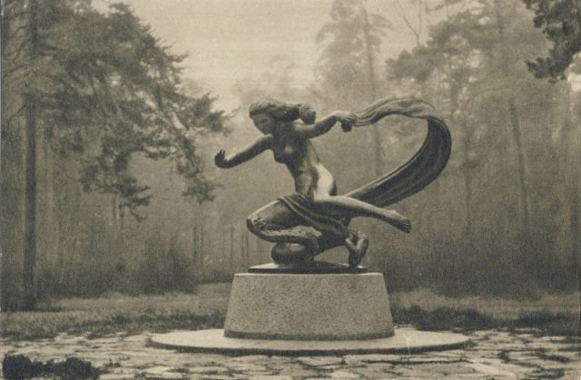 "Eglė the Queen of Serpents" by Robertas Antinis (Lithuanian, 1898-1981) in Botanical Park, Palanga, Lithuania (1960).