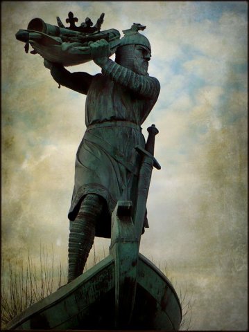 Hagen Sinks the Nibelung Treasure. Created in 1905 by
Johannes Hirt (German, 1859-1917).