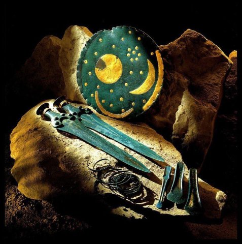 The Nebra Sky Disc and other items that were found in Nebra, Saxony-Anhalt, Germany. c 1600BC. It’s one of the oldest sky maps.