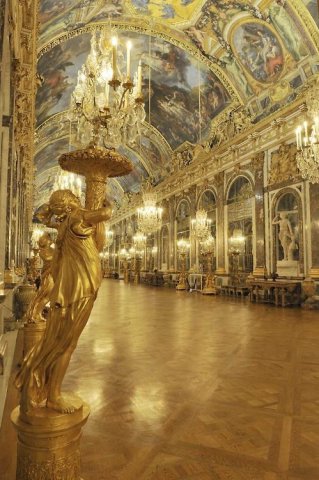 Versailles. Hall of Mirrors, France.